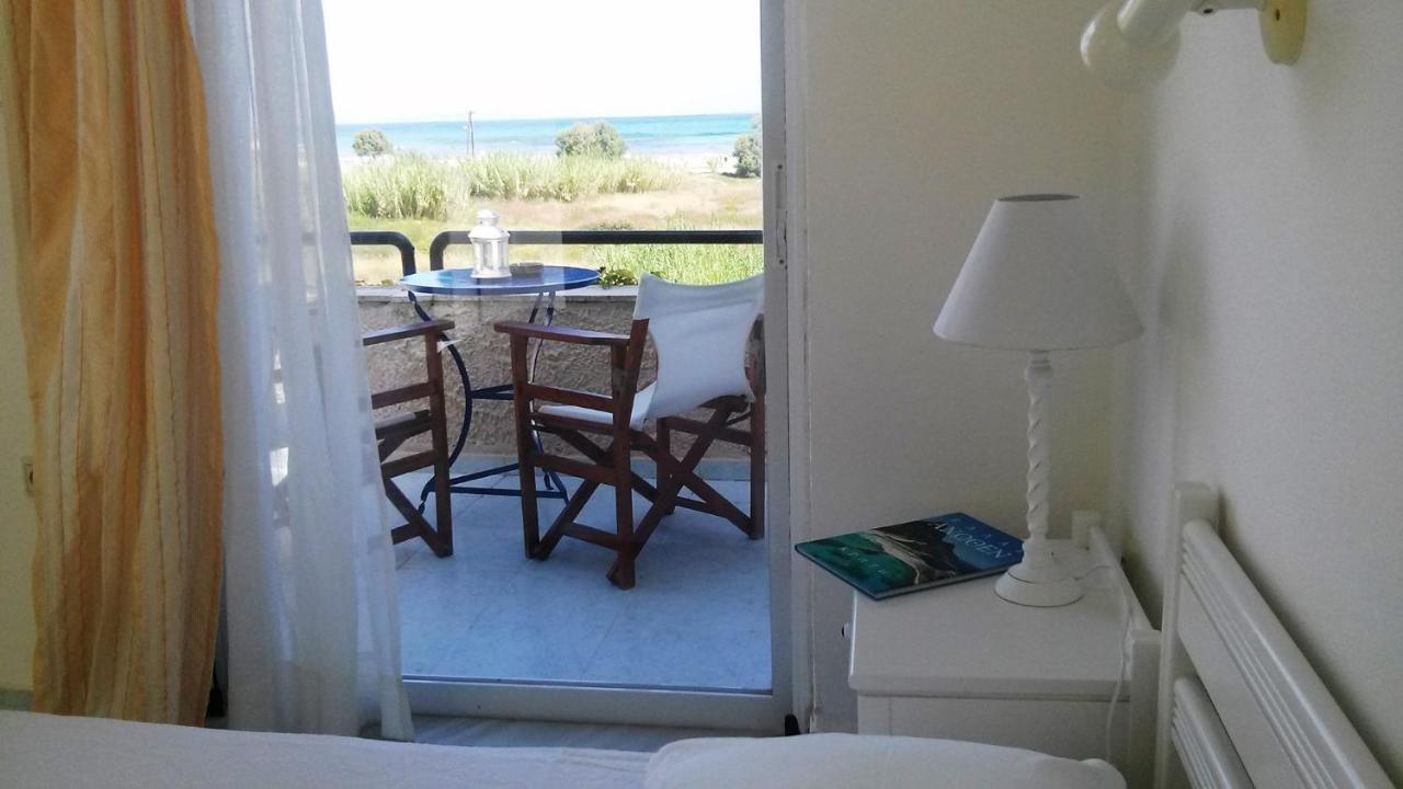 Villa Fleria Seaside Studios&Apts Gerani  Esterno foto