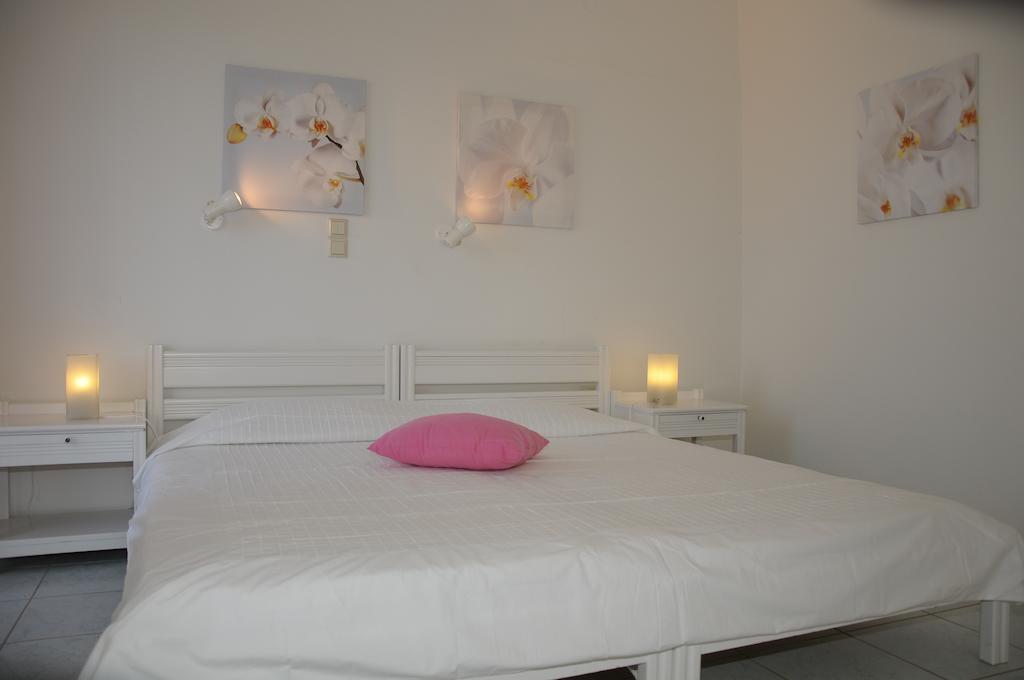 Villa Fleria Seaside Studios&Apts Gerani  Esterno foto
