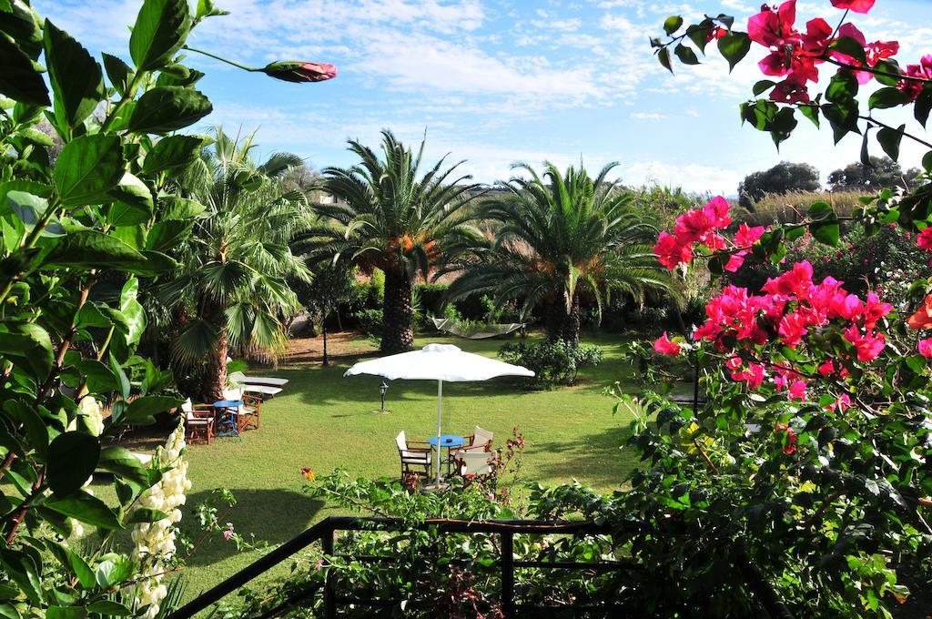 Villa Fleria Seaside Studios&Apts Gerani  Esterno foto