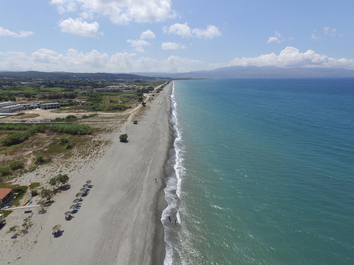 Villa Fleria Seaside Studios&Apts Gerani  Esterno foto